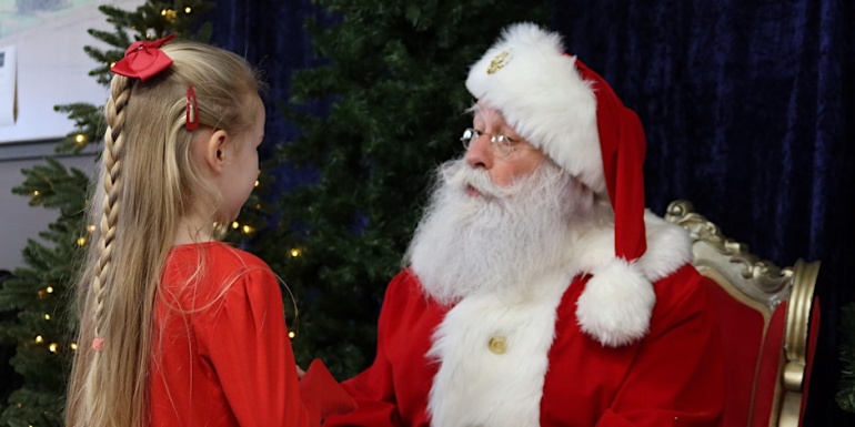 Santa's Grotto at Downtown Garden Centre, Grantham
