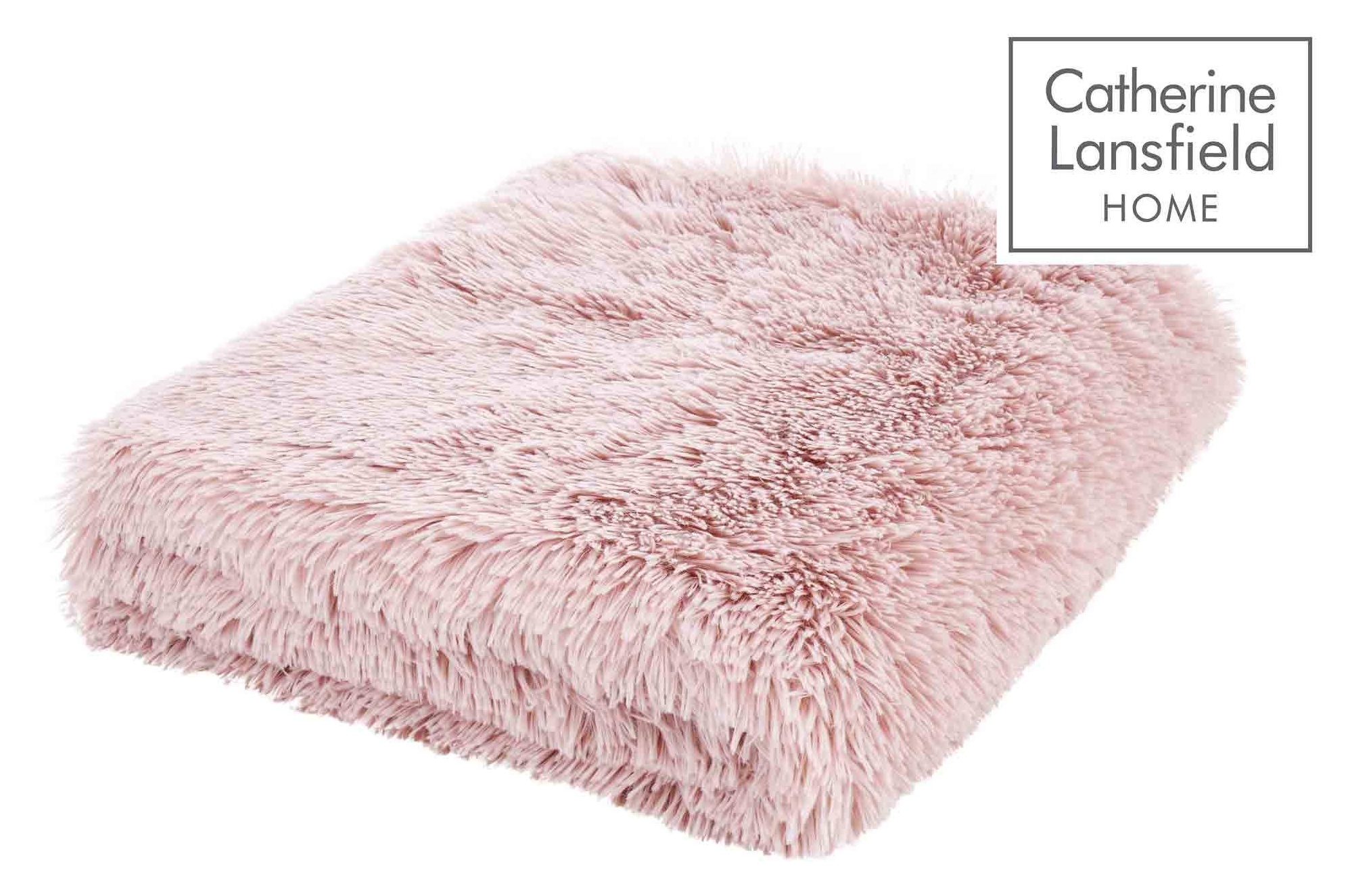 Catherine lansfield cuddly throw blush clearance