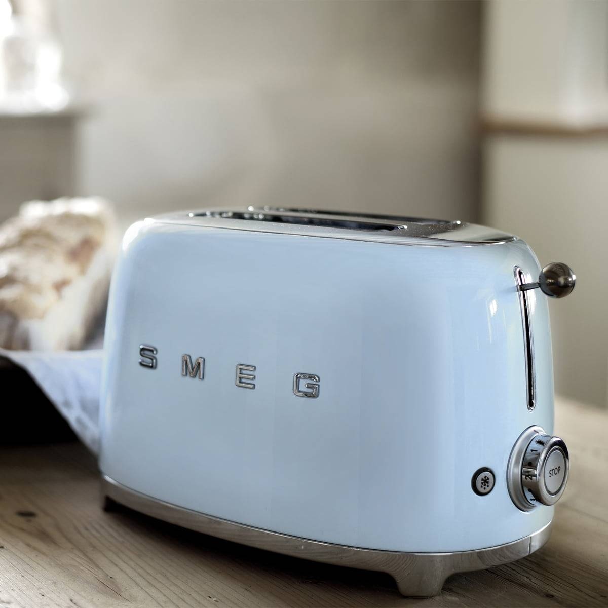 Smeg TSF01PBUK 2 Slice Toaster Pastel Blue Downtown