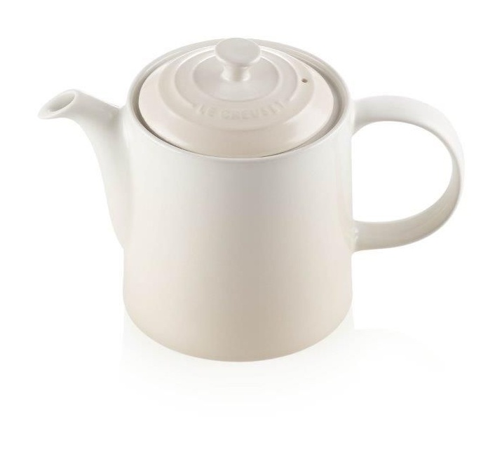 Le Creuset Grand Teapot Meringue Downtown
