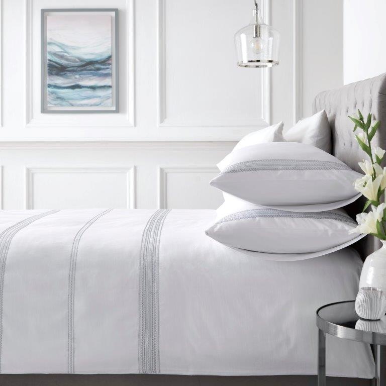 Appletree Boutique Embroidered Band White Silver Duvet Cover Set