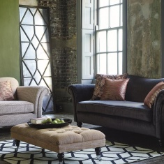 Parker Knoll Maison Etienne Snuggler