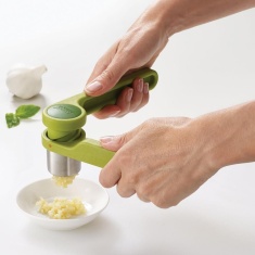 Joseph Joseph Helix Garlic Press