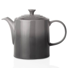 Le Creuset Grand Teapot Flint Le Creuset Grand Teapot Flint