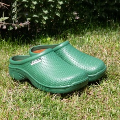 Town & Country Eva Garden Clogs - Green