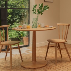 Ercol Siena 90cm Round Breakfast Table Ercol Siena 90cm Round Breakfast Table