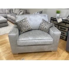 Bertie Love Chair Bertie Love Chair