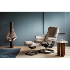 Stressless Mayfair Chair With Signature Base