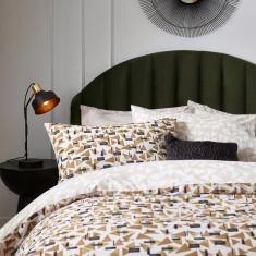 Hoem City Abstract Cotton Rich Reversible Toffee Duvet Cover Set