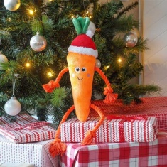 Zoon Pet Santa Carrot Rope-Legs Playpal Zoon Pet Santa Carrot Rope-Legs Playpal