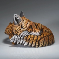 Edge Curled Up Fox