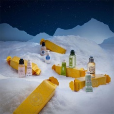L'Occitane Festive Cracker Collection Gift Set L'Occitane Festive Cracker Collection Gift Set