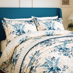 V&A Larkspur Meadow Duvet Set - Blue