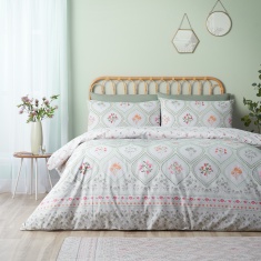Catherine Lansfield Cameo Floral Duvet Set - Soft Green
