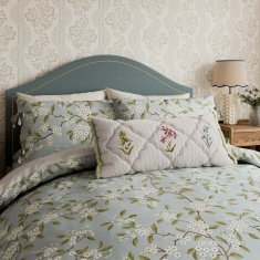 Sanderson National Trust Damson Blossom Duvet Set - Porcelain