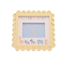 Petit Cheri Scallop Frame 4 X 3 - Coming Soon