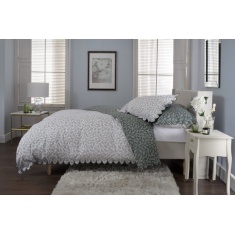 The Lyndon Company Ashling Garden Duvet Set - Green
