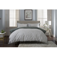 The Lyndon Company Ashling Garden Duvet Set - Green