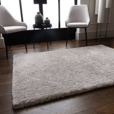 Asiatic Opulence Cosy Shaggy Rug - Silver Asiatic Opulence Cosy Shaggy Rug - Silver
