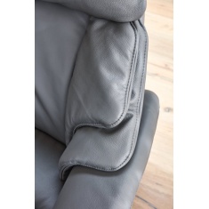 Himolla Chester Fixed 2.5 Seater Sofa Himolla Chester Fixed 2.5 Seater Sofa