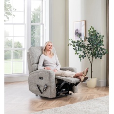 Celebrity Southwell Cloud Zero Riser Recliner Chair (Zipspeed)