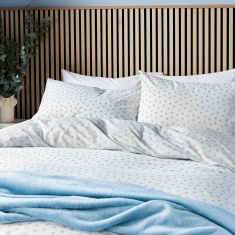 Helena Springfield Calico & Chalk Leaf Sprig Duvet Set - Blue Helena Springfield Calico & Chalk Leaf Sprig Duvet Set - Blue