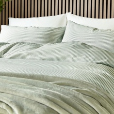 Helena Springfield Calico & Chalk Twill Stripe Duvet Set - Green Helena Springfield Calico & Chalk Twill Stripe Duvet Set - Green
