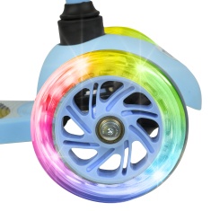 Bluey Tilt & Glo Light Up Scooter