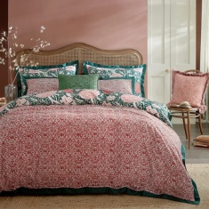 William Morris At Home Cray Forest Duvet Set - Green/Cranberry