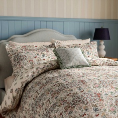 Sanderson National Trust Moat Birds Duvet Set - Damson & Cobalt Sanderson National Trust Moat Birds Duvet Set - Damson & Cobalt