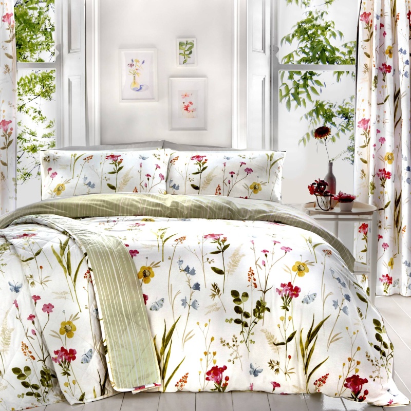 Dreams And Drapes Spring Glade Duvet Set - Multi - Super King