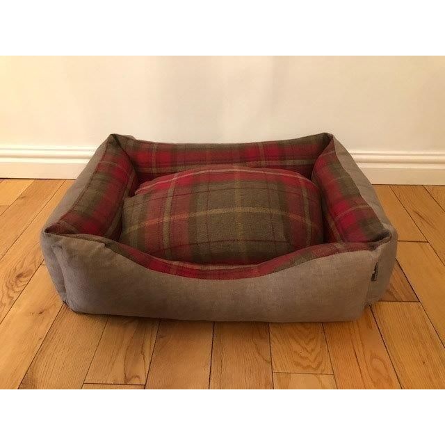 K9 Monmouth Dog Settee Fully Zipped