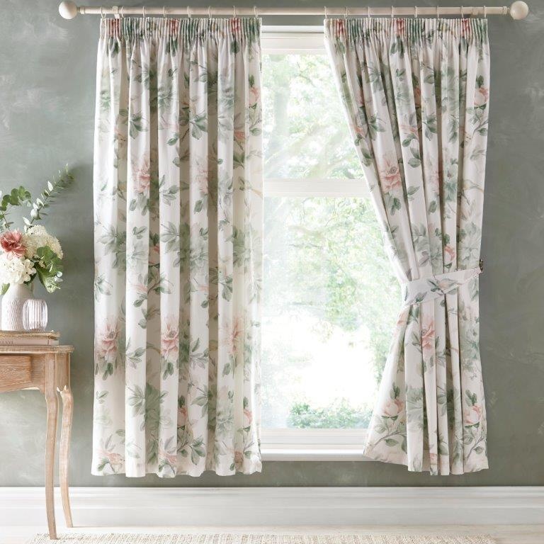 Appletree Appletree Campion Curtains 66x72 - Green/Coral