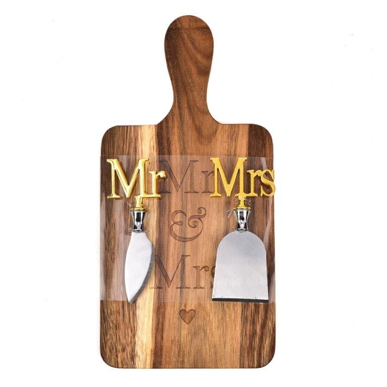 Downtown Amore Paddle Board and Cheese Knives Mr & Mrs
