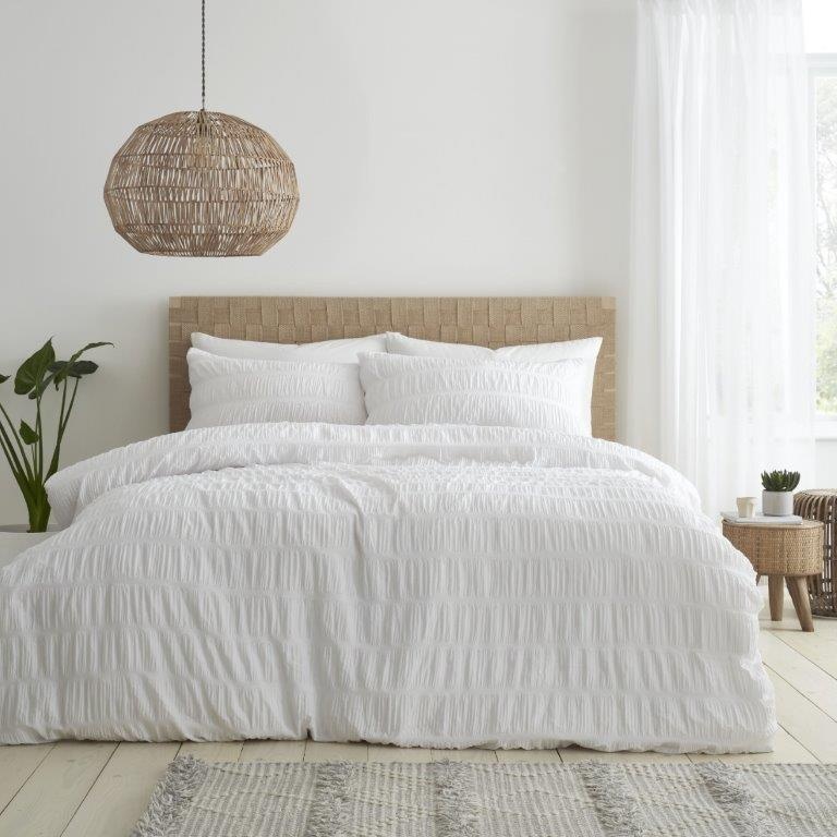 Catherine Lansfield White Seersucker Duvet Set - King