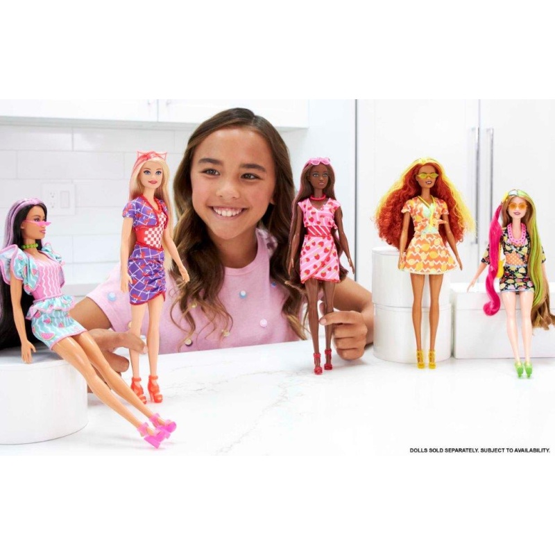 Barbies top of color