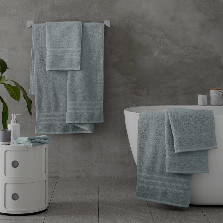 Catherine Lansfield Zero Twist And Absorbent Cotton Towel - Sage - Bath Towel