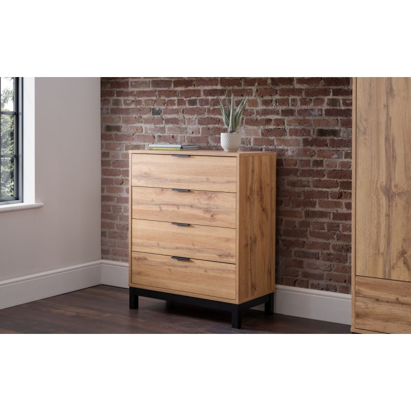 Julian Bowen Bali 4 Drawer Chest - Light Oak