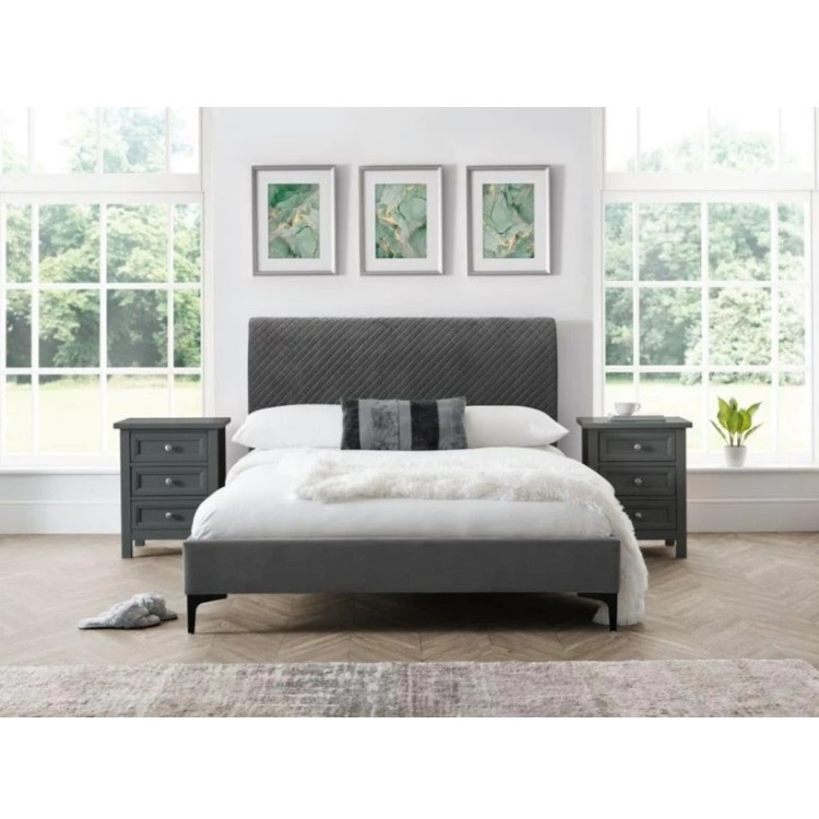 Julian Bowen Sanderson Diamond Quilted Velvet Bed