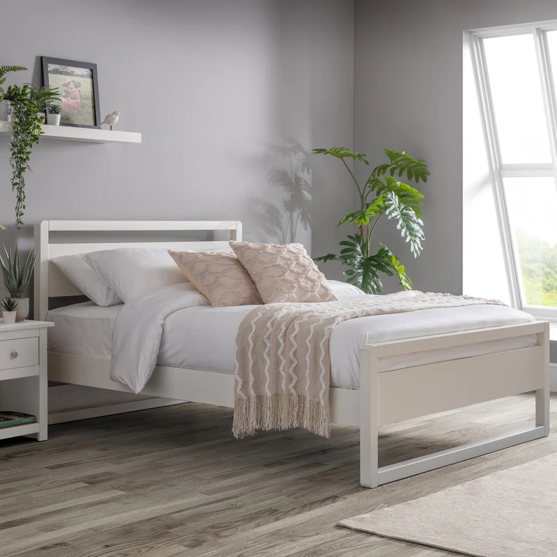 Julian Bowen White Venice Bed - Surf - 135Cm Double
