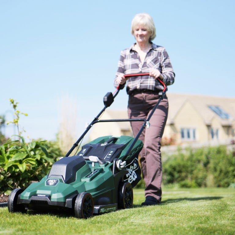 Webb Eco WEV20X2LM43B4X 40V 43cm (17inch) Cordless Rotary Lawnmower garden 1