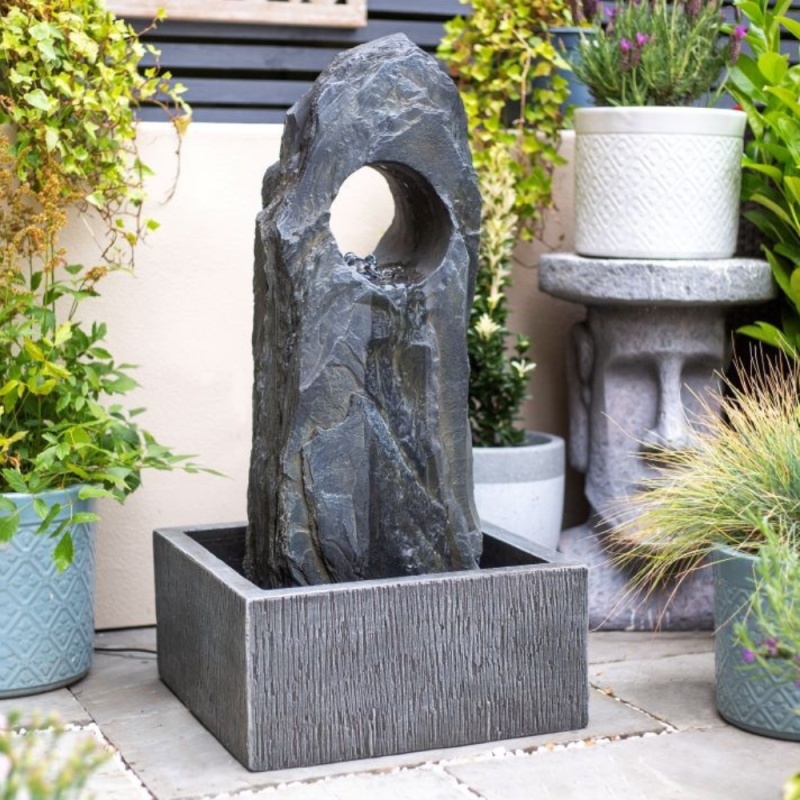 Kelkay Kelkay Cambrian Monolith Water Feature