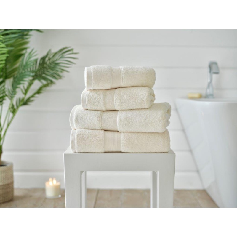 The Lyndon Company New Boston Towel - Cream
