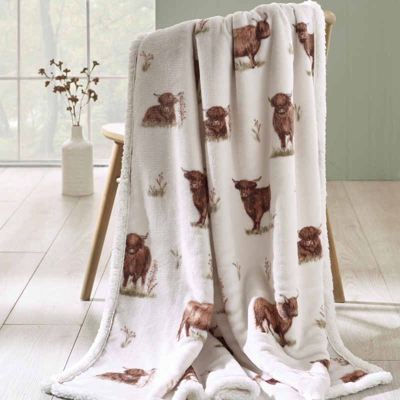 Catherine Lansfield Angus Highland Cow Fleece Throw 130X170cm - Natural