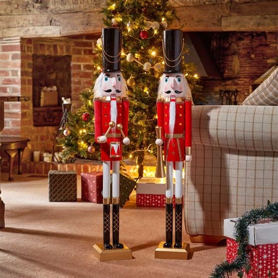 Smart Garden Bandcracker Mega Nutcracker (Assorted Styles) - 105cm