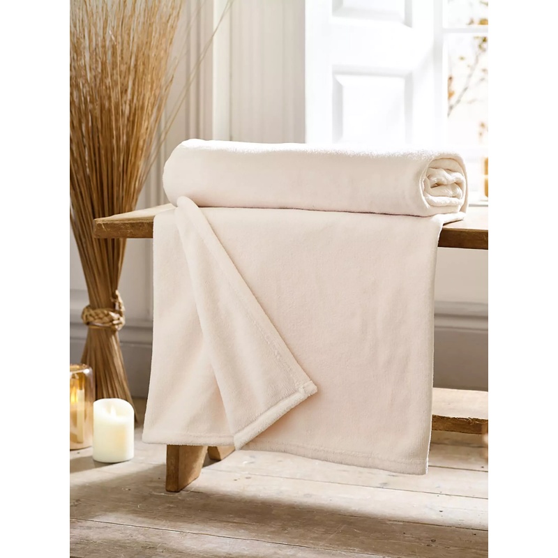 Deyongs Ivory Snuggle Touch Throw 140X180cm