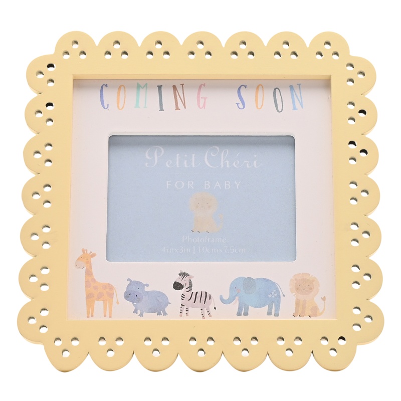 Petit Cheri Scallop Frame 4 X 3 - Coming Soon