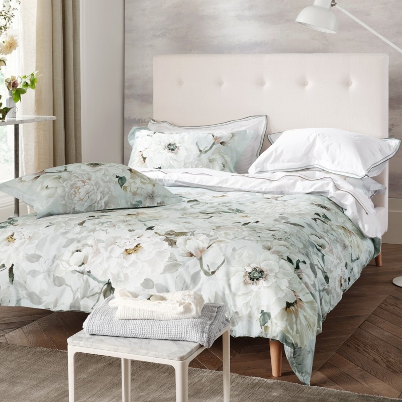 Designers Guild White/Grey/Blue Fleur Blanche Duvet Set - Platinum - King