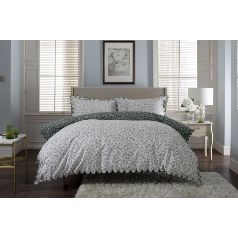 The Lyndon Company Green Ashling Garden Duvet Set - Double