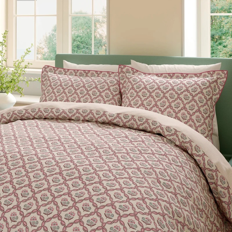 V&A Ribbon Lattice Duvet Set - Mulberry